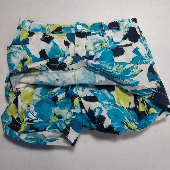 St John's Bay Floral Design Multicolor Skort Size 8 - Picture 2 of 8